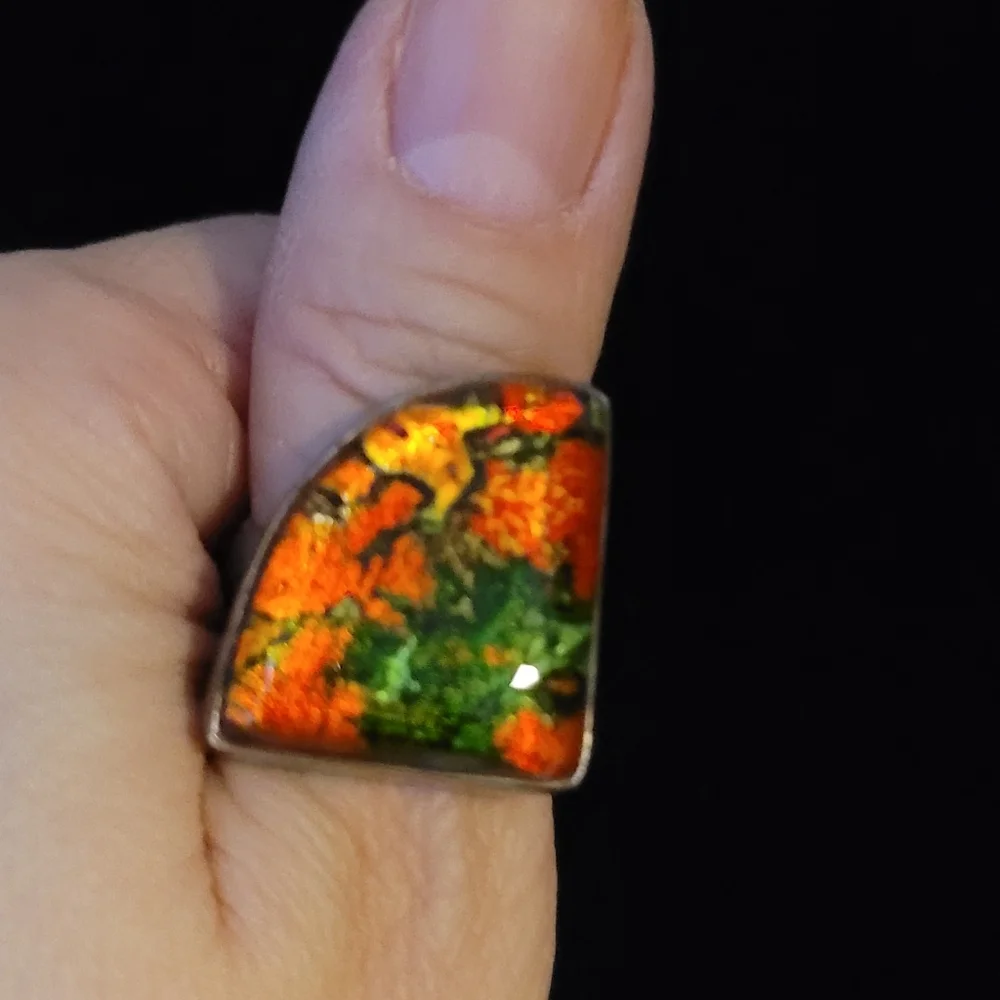 Dichroic Glass Statement Ring,  sz 7.75; set in sterling silver - Picture 8 of 9